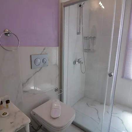 Kiraz Cicegi Butik Akyaka (Mugla)