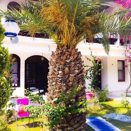 Kiraz Cicegi Butik Hotell Akyaka (Mugla)